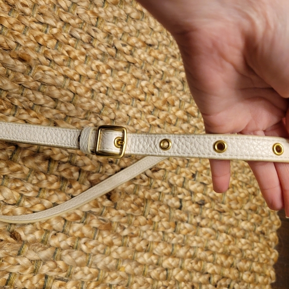 Coach Restored Camera Bag Pebbled Leather Chalk White Brass - Picture 12 of 12